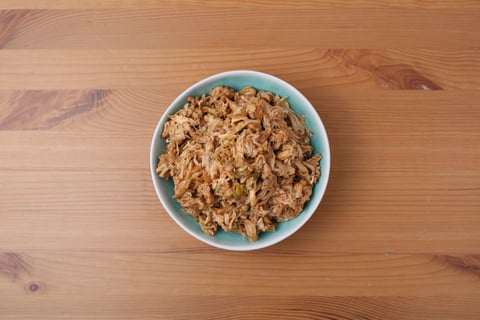 Juicy Chicken Carnitas Tacos - Step #4 Effilocher le poulet
