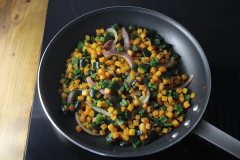 Veggie-Loaded Flatbreads - Step #2 Cuire les légumes