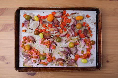 Greek Chicken Breasts - Step #1 Rôtir les légumes