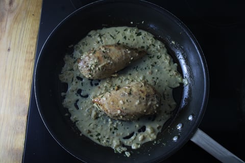 Protein Upgrade | ORGANIC Chicken with Tarragon Sauce - Step #4 Faire la sauce et finir le poulet