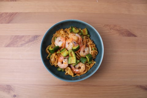 Speedy Shrimp & Peanutty Egg Noodles - Step #6 Mélanger les nouilles et servir