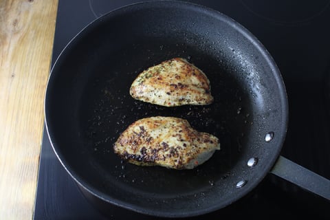 Seared Chicken Breasts - Step #3 Cuire le poulet
