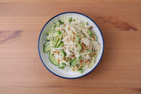 Thai-Style Lemongrass Ground Beef Tacos - Step #4 Faire la salade de chou
