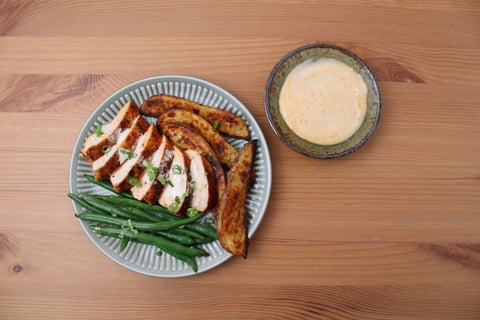 Nick’s Pick | Smoky Chicken with Alabama-Style BBQ Sauce - Step #6 Dresser les plats
