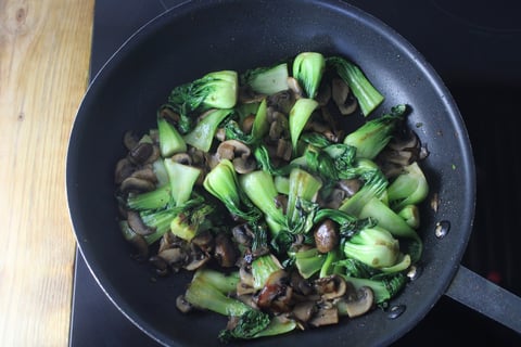 Peanutty Dan Dan Noodles - Step #3 Sauté the vegetables