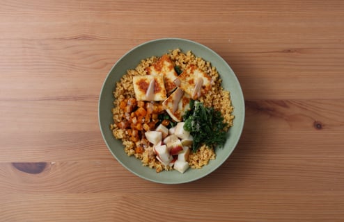 Halloumi & Apple Grain Bowls - Step #5 Dresser les plats