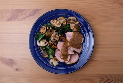 Apricot-Cashew Pork Tenderloin - Step #5 Dresser les plats