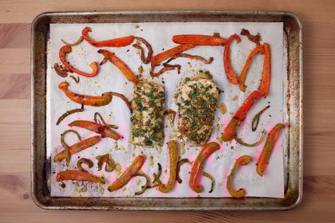 Baked Mediterranean-Style Cod - Step #2 Cuire la morue et les poivrons