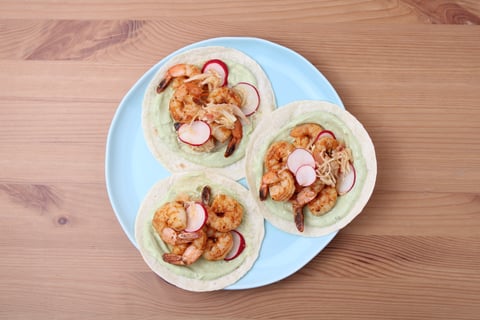 10-Minute Shrimp Tacos - Step #5 Faire la crème aux avocats et servir