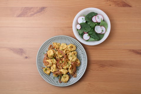 Nick’s Pick | Fresh Cheese Tortellini & Caramelized Onion - Step #6 Dresser les plats