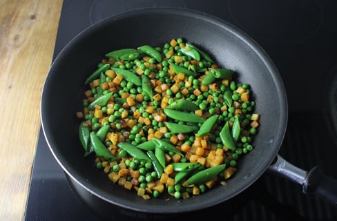 Indian-Spiced Tilapia - Step #3 Cuire les légumes