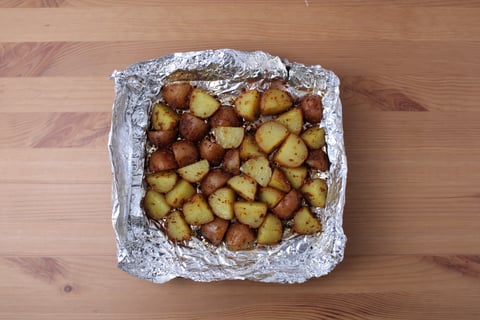 Grilled Masala Salmon & Baby Potatoes - Step #2 Griller les pommes de terre