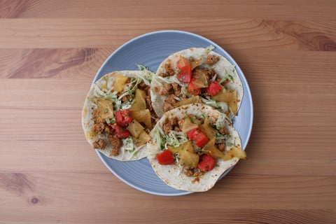Ground Pork Tacos with Carambola & Tomato Salsa - Step #6 Dresser les plats