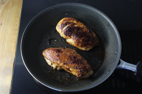 Peruvian-Style Chicken Breasts - Step #1 Cuire le poulet