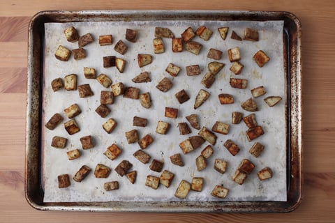 Nick’s Pick | Coffee-Spiced Beef Burgers - Step #1 Rôtir les pommes de terre