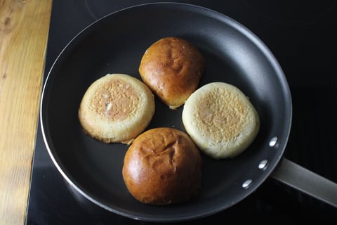 Chicken Fillet Burgers - Step #3 Toast the buns