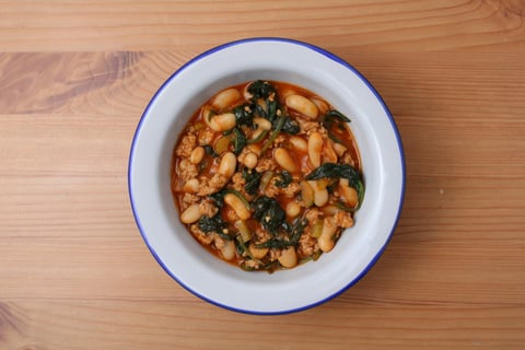 Balkan-Style Sausage & Bean Stew - Step #4 Dresser les plats