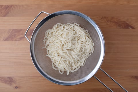 Vegan Mee Goreng with Fresh Ramen Noodles - Step #1 Cuire les nouilles