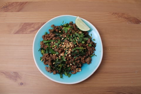 Thai Ground Beef Stir-Fry - Step #5 Dresser les plats