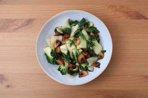 Carb-Wise: Spicy Korean-Style Ground Beef Stir-Fry - Step #2 Cuire les légumes