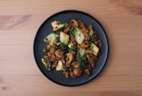 Carb-Wise: Spicy Korean-Style Ground Beef Stir-Fry - Step #5 Dresser les plats
