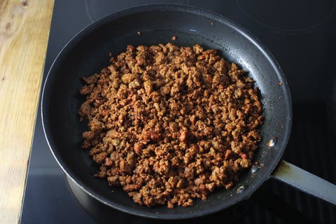 Quick Tandoori Ground Pork Naan Flatbreads - Step #1 Cuire et enrober le porc