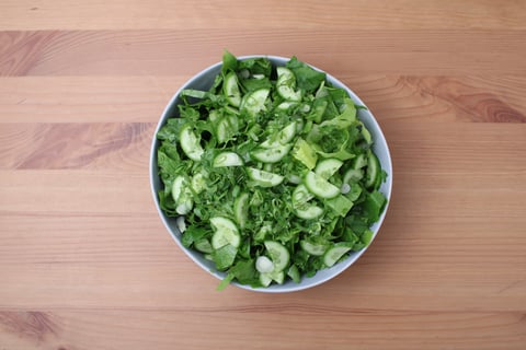 Quick Tandoori Ground Pork Naan Flatbreads - Step #3 Préparer la salade