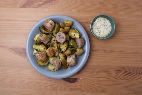 Pork Sausage Traybake with Veggies, Apple & Thyme - Step #5 Plate your dish