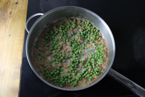 10-Minute Fresh Tagliolini with Pancetta & Peas - Step #4 Make the sauce