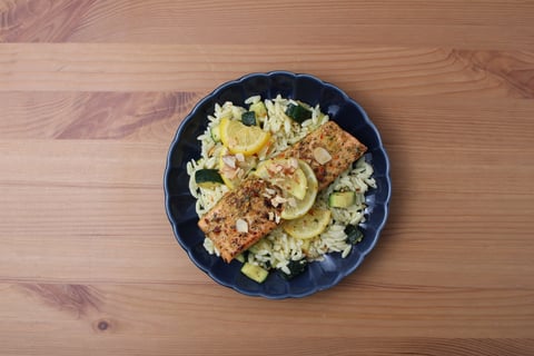 Lemon Butter Salmon - Step #6 Terminer et servir
