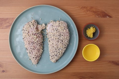Protein Swap | Crispy Bagel-Spiced Chicken - Step #1 Préparer le poulet