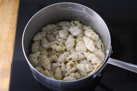 Mascarpone Cacio e Pepe Conchiglie - Step #5 Combine the pasta