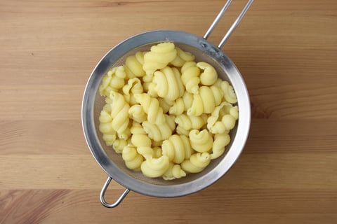 Mascarpone Cacio e Pepe Conchiglie - Step #3 Boil the pasta
