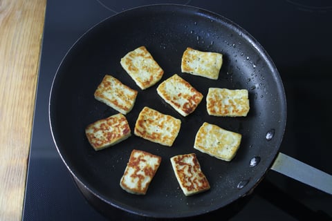 Masala-Roasted Carrots & Seared Halloumi - Step #4 Sear the halloumi