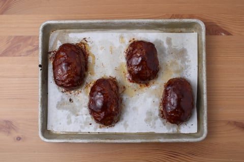 Southwestern-Style BBQ Beef Mini Meatloaves - Step #2 Préparer et rôtir les pains de viande