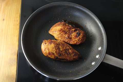 Spicy Piri Piri Chicken Salad - Step #2 Cuire le poulet