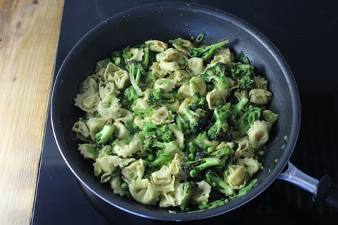 Cheese Tortellini Al Limone - Step #5 Finir la sauce