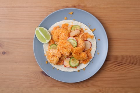 Crispy Shrimp Tacos with Spicy Kimchi Mayo - Step #6 Dresser les plats