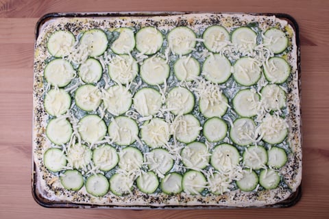 ‘Spinach Dip’ Pizza - Step #2 Assembler la pizza