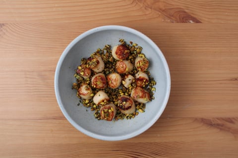 Goodfood × Bicycle Thief: Pistachio-Rosemary Crusted Scallops with Beurre Blanc - Step #5 Prepare & cook the scallops