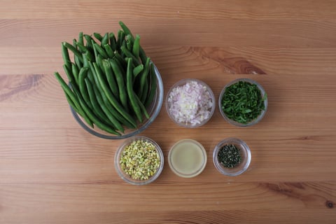 Goodfood × Bicycle Thief: Pistachio-Rosemary Crusted Scallops with Beurre Blanc - Step #2 Mise en place