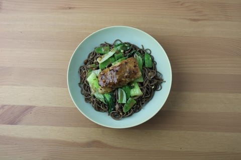 Pan-Glazed Cod with Oyster Sauce & Ginger - Step #5 Dresser les plats