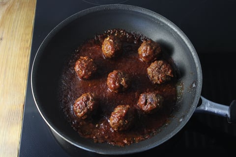 Beef & Caramelized Onion Meatballs in Tomato Sauce - Step #4 Make the sauce & coat the meatballs