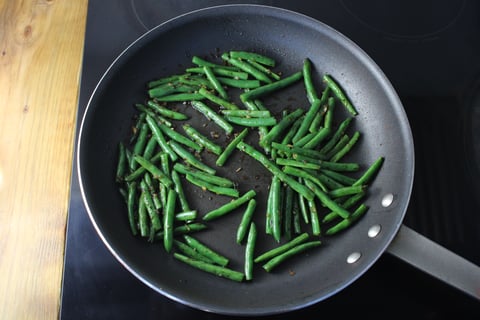 Goodfood Travels: Vietnam's Ginger Caramel Chicken - Step #5 Cook the green beans