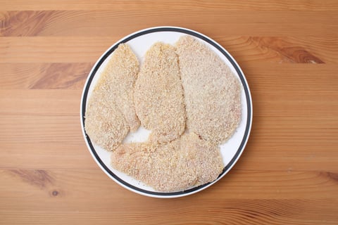 Chicken Katsu & Homemade Tonkatsu Sauce - Step #2 Préparer le poulet katsu