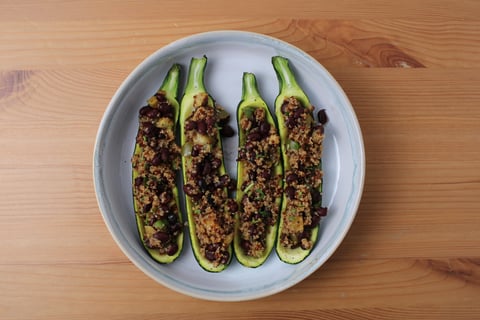 El Máximo Mexican Zucchini Boats - Step #5 Finir la garniture et farcir les zucchinis