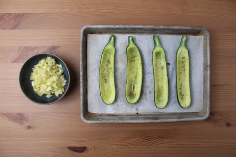 El Máximo Mexican Zucchini Boats - Step #2 Rôtir les zucchinis