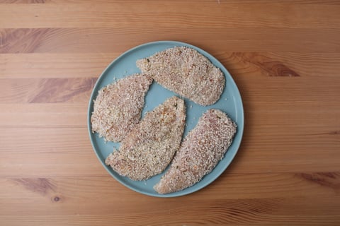 Protein Upgrade | ORGANIC Chicken Schnitzel & Lemon-Caper Mayo - Step #2 Préparer les schnitzels de poulet