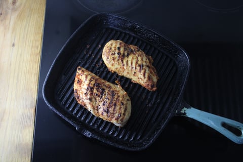 Paleo: BBQ Chicken Breasts - Step #1 Griller le poulet
