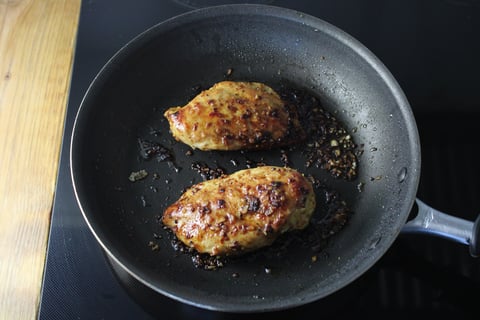 Carb-Wise: Chicken ‘Parmigiana’ - Step #2 Cuire le poulet
